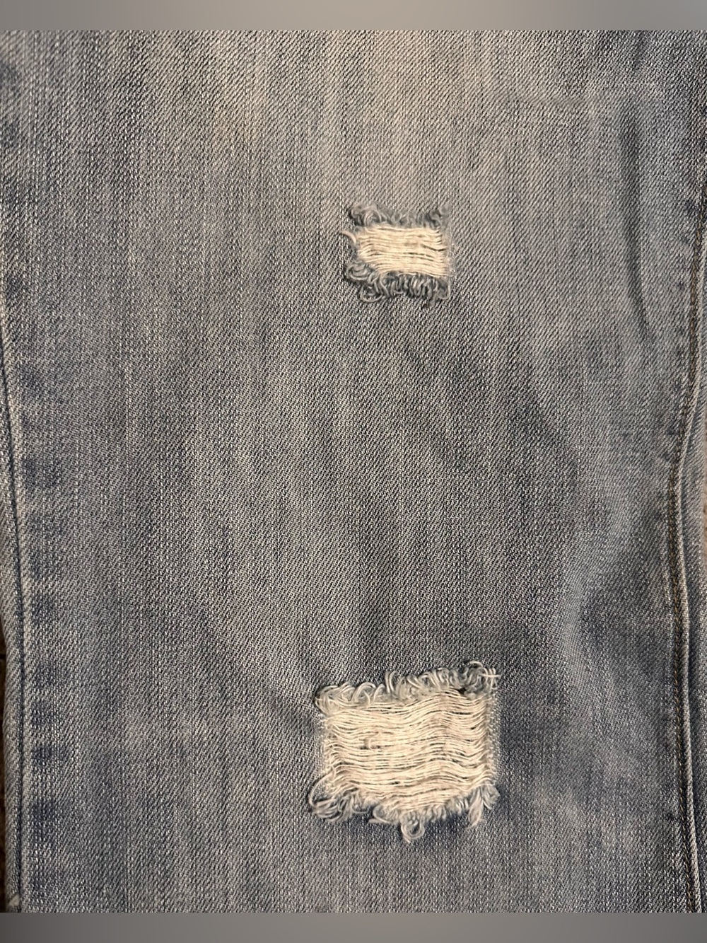 American Eagle Favorite Boyfriend Distressed Jeans Size 8 Light Wash - Picture 4 of 10